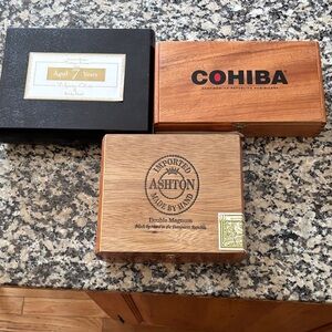 Cigar Humidor Boxes - Mixed Wood & Black Finish